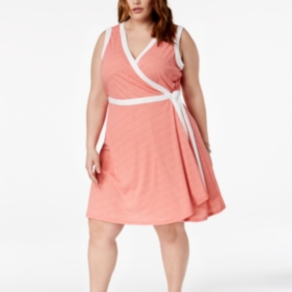 NWT Tommy Hilfiger Plus Size Printed Sleeveless - Picture 3 of 5